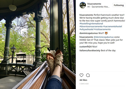 hammock at HI Sacramento Hostel